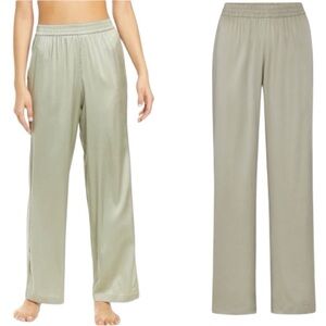 Skims Silk Stretch Pajama Pants Loungewear in Talc Size XS